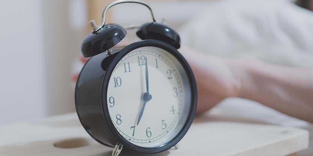 sunday-hotel-offer-alarm-clock