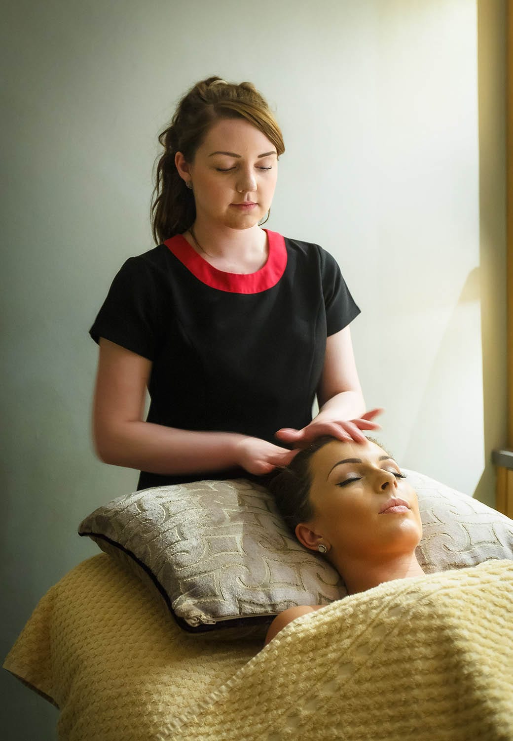 Elan Spa head massage